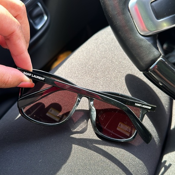 Saint Laurent Sunglasses - Picture 3 of 5